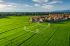 © DifferR - stock.adobe.com Foto: Feld mit aufgezeichneten Grundstück